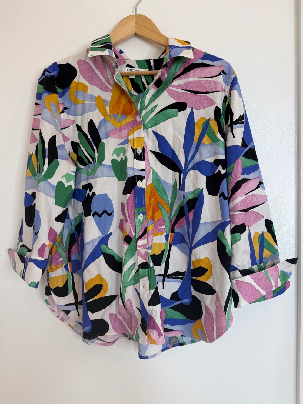 Chico’s Sz 2.5 L No Iron Button Up Shirt Floral Garden Tropical Stretch Coastal